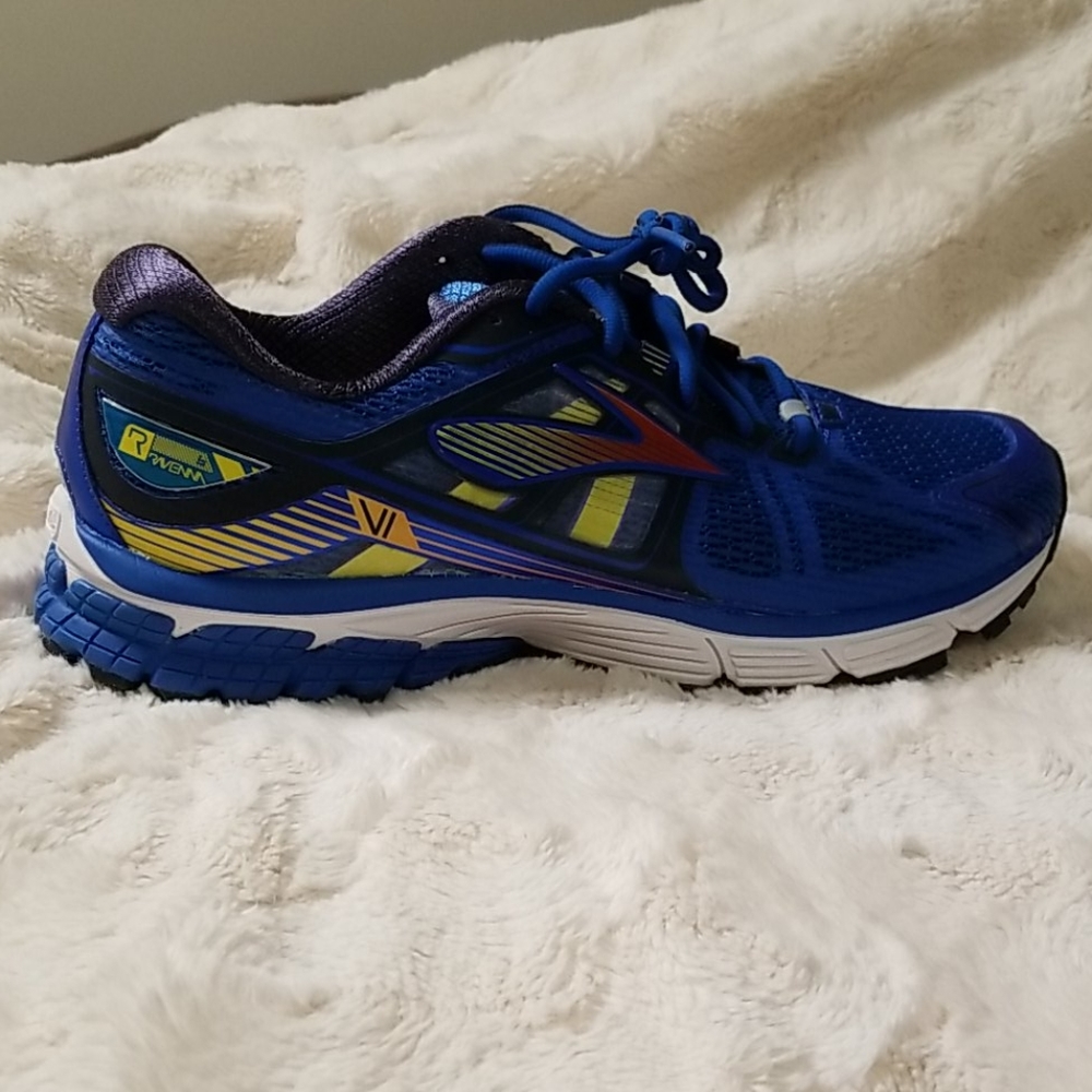 New Brooks Ravenna 6 size 10